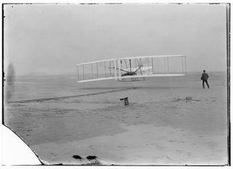 17 Δεκεμβρίου: Σαν σήμερα η πρώτη πτήση παγκοσμίως και η τραγωδία της συντριβής του Γιάκοβλεφ στα Πιέρια Όρη