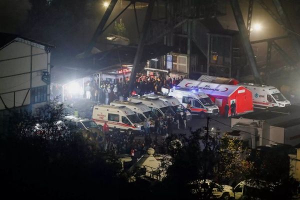 Τουρκία: Τουλάχιστον 25 νεκροί από έκρηξη σε ανθρακωρυχείο