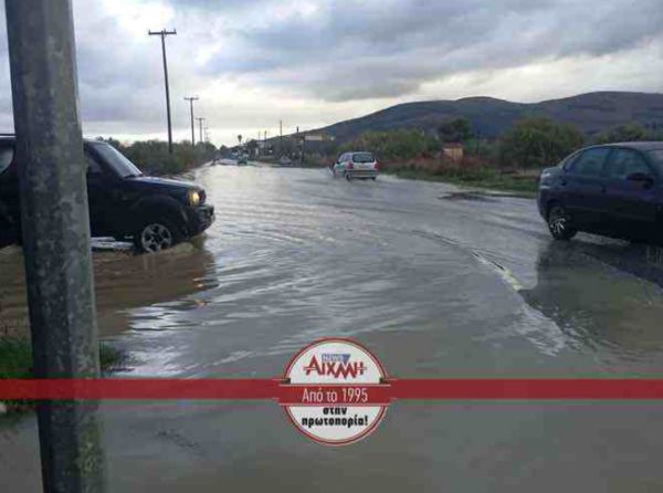 Μεσολόγγι: Πολλά προβλήματα από την έντονη βροχόπτωση - Κλειστά όλα τα σχολεία την Παρασκευή (24/10)