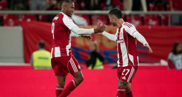 Super League: Εύκολη επικράτηση του Ολυμπιακού απέναντι στον ΟΦΗ με 3-0