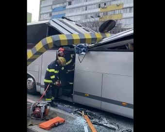 Ρουμανία: Τροχαίο με λεωφορείο που μετέφερε Έλληνες τουρίστες (και από Θεσσαλία) – Ένας νεκρός και πολλοί τραυματίες (+Βίντεο)