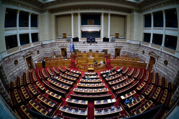 Απορρίφθηκε η πρόταση δυσπιστίας κατά της κυβέρνησης από την πλειοψηφία της Βουλής
