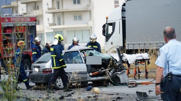 Θανατηφόρο τροχαίο με νεκρό έξω από τον Πλατύκαμπο (+Φώτο +Βίντεο)