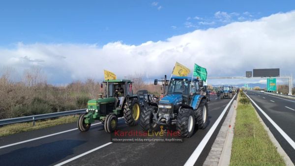 Επιστρέφουν σήμερα, Παρασκευή (9/1) οι αγρότες της Καρδίτσας από το Μπράλο