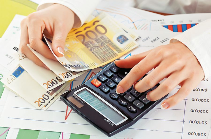 Δημοσιοποιούνται σε 48 ώρες τα ονόματα όσων χρωστούν πάνω από 150.000 ευρώ σε εφορία και ΕΦΚΑ