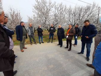 Κλιμάκιο της Περιφέρειας Θεσσαλίας στις παγετόπληκτες καλλιέργειες Τεμπών και Τυρνάβου