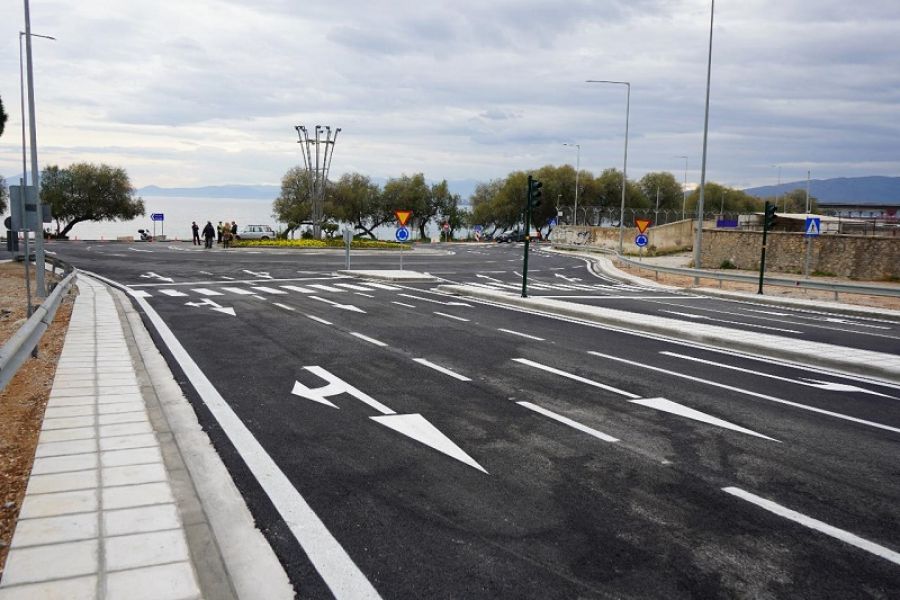 Δόθηκε στην κυκλοφορία ο νέος κυκλικός κόμβος στα Αστέρια Αγριάς