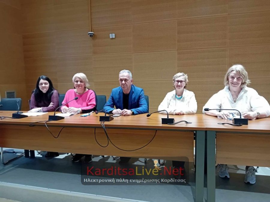 Μόνιμη έκθεση αντικειμένων του Μουσείου Πόλης στο Δημαρχείο Καρδίτσας (+Φωτο +Βίντεο)
