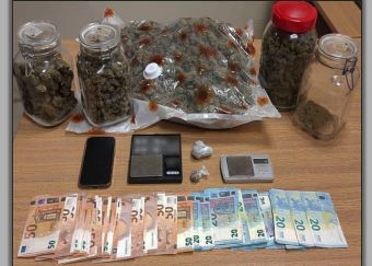 Βόλος: Συνελήφθησαν 2 άνδρες για κατοχή ναρκωτικών - Κατασχέθηκαν 1.427 γραμ. ακατέργαστης κάνναβης