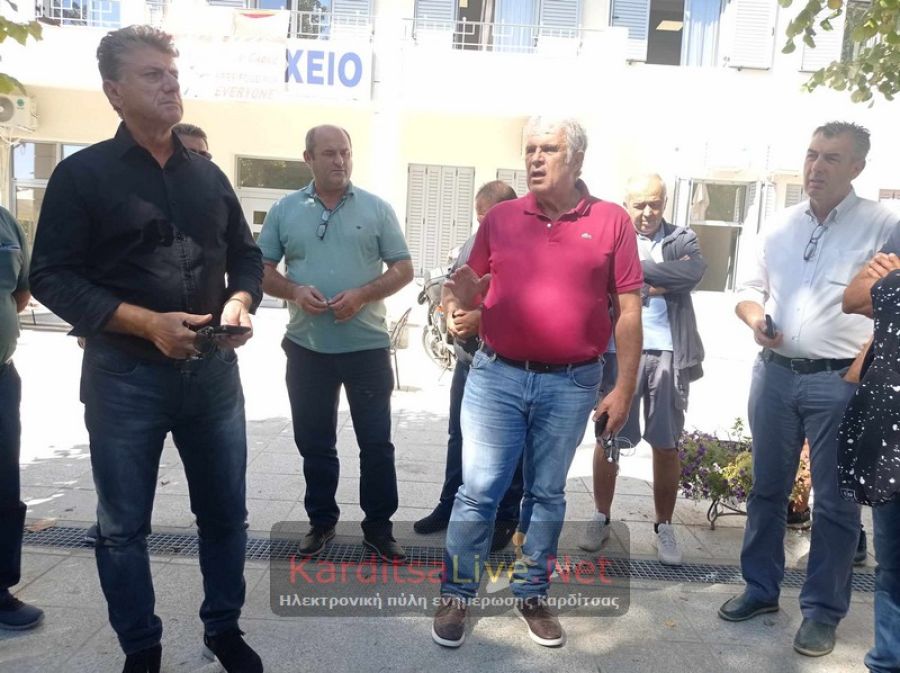 Δήμαρχος Παλαμά: «Υγειονομική βόμβα τα νεκρά ζώα στον Δήμο Παλαμά - επείγει η περισυλλογή τους (+Βίντεο)