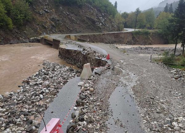 Δ. Λίμνης Πλαστήρα: «Άντεξε» οριακά η γέφυρα στην Καρίτσα-Απαιτείται παρέμβαση αποκατάστασης αναχωμάτων