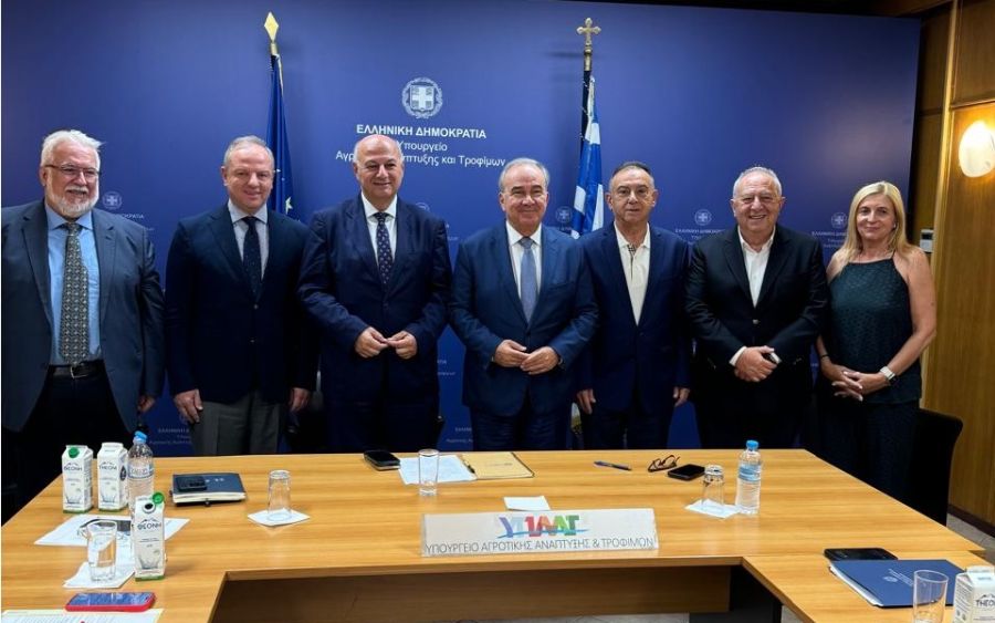Υπογραφή Συμφώνου Συνεργασίας μεταξύ ΥΠΑΑΤ και ΥΠΕΘΟ για επί πλέον πόρους στις περιοχές Δίκαιης Αναπτυξιακής Μετάβασης
