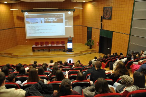 270 μαθητές Λυκείου από 21 σχολεία γνώρισαν από κοντά τις σπουδές και την έρευνα στην Ιατρική του Πανεπιστημίου Θεσσαλίας