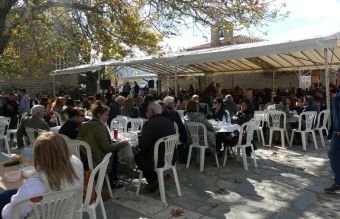 Με επιτυχία πραγματοποιήθηκε το Σάββατο (29/10) η 14η Γιορτή Τσίπουρου στη Ρεντίνα (+Φωτο)