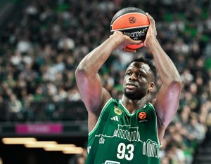 Euroleague: Δυσκολεύθηκε, αλλά ξεπέρασε και το εμπόδιο της Αρμάνι ο Παναθηναϊκός