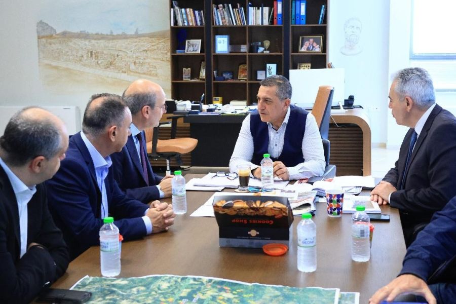 Συνάντηση Περιφερειάρχη Θεσσαλίας Δ. Κουρέτα με τον Υπουργό Εθνικής Οικονομίας και Οικονομικών Κ. Χατζηδάκη