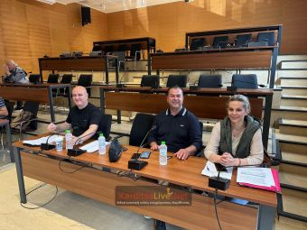 Δόθηκε παράταση μέχρι αρχές Σεπτεμβρίου για την ολοκλήρωση του έργου στον περιβάλλοντα χώρο του Δημαρχείου Καρδίτσας