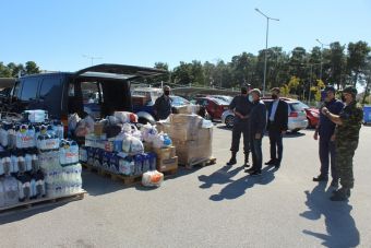 Τρόφιμα και είδη πρώτης ανάγκης για την Καρδίτσα και τα Φάρσαλα προσέφεραν οι μονάδες της Π.Α. της Λάρισας και της Μαγνησίας