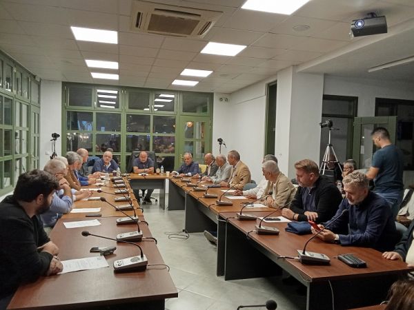 Στη Σκόπελο συνεδρίασε το Δ.Σ. της ΠΕΔ Θεσσαλίας