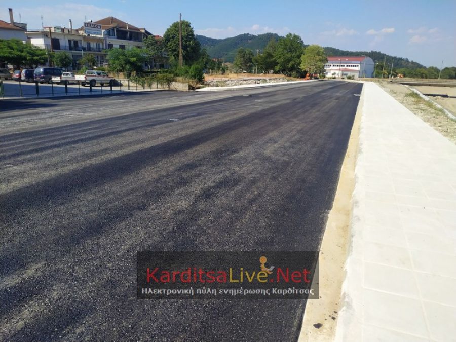 Δεν δίνεται σε κυκλοφορία χωρίς σήμανση ο περιφερειακός δρόμος του Μουζακίου