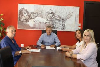 Υπογράφηκε η σύμβαση για αντιπλημμυρικά έργα σε Βλοχό και Πέτρινο