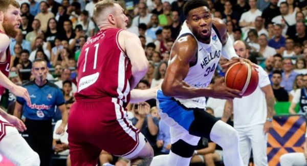 Καταιγιστική η εθνική με «καυτό» Γιάννη - 104-86 απέναντι στην Λετονία