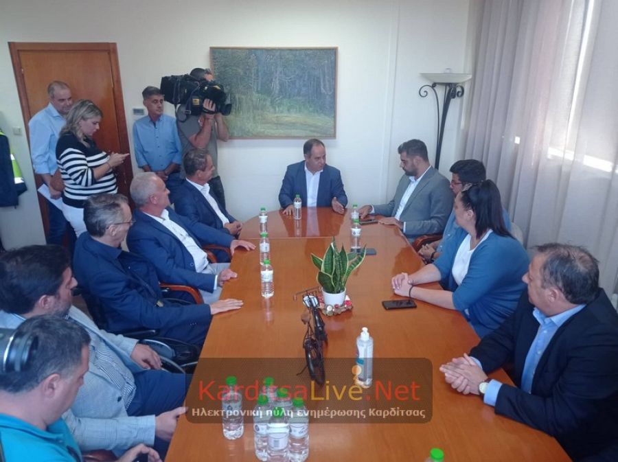 «Οργώνει» το νομό Καρδίτσας κλιμάκιο κυβερνητικών και κομματικών στελεχών της Ν.Δ. (+Φώτο +Βίντεο)