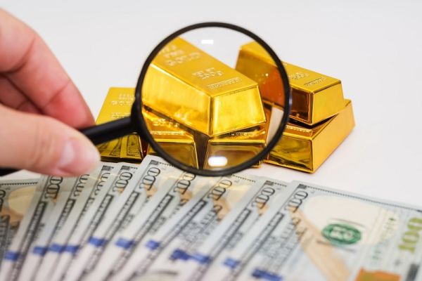 Πώς ξεχωρίζω τον αληθινό χρυσό από το ψεύτικο;