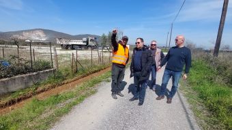 Επίσκεψη του Δημάρχου Β. Τσιάκου στο Καλλίθηρο για τα έργα που εκτελούνται μέσω ΣΑΤΑ