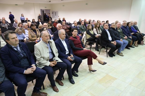 Εγκαινιάστηκε η έκθεση «Η Επανάσταση του 1821 μέσα από τους πίνακες του Peter von Hess» στο Λαογραφικό Ιστορικό Μουσείο Λάρισας