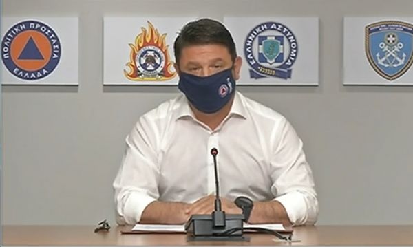 Έκτακτη ενημέρωση: Υποχρεωτική η χρήση μάσκας στους κλειστούς χώρους - Όριο ατόμων στις τελετές