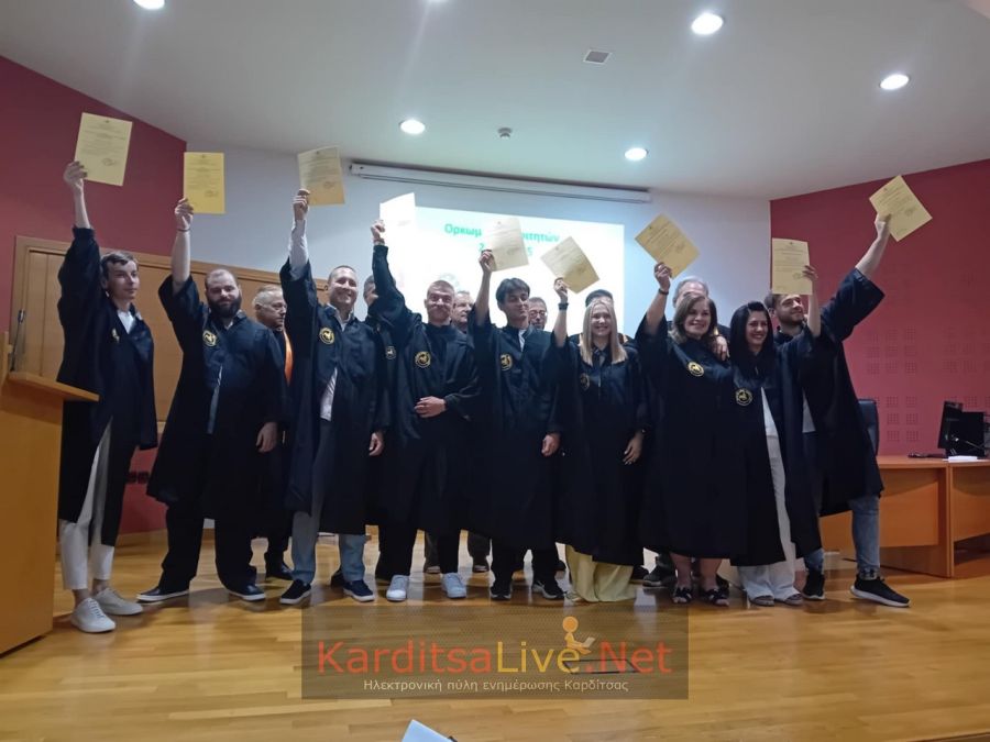 Τμήμα Δ.Ε.ΞΥ.Σ.: Ορκίστηκαν 5 πτυχιούχοι και 4 απόφοιτοι προγράμματος μεταπτυχιακών σπουδών (+Φωτο +Βίντεο)