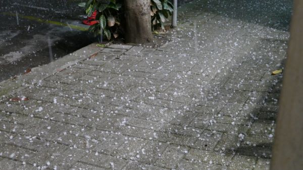 Στους Δήμους Αγιάς και Κιλελέρ «χτύπησε» το χαλάζι