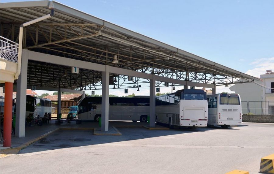 Εντοπίστηκαν 24 εκ των επιβατών του ΚΤΕΛ Καρδίτσας - Αρνητικά δείγματα για προσωπικό του νοσοκομείου