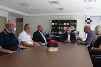 Συνάντηση του Προέδρου του ΕΚΑΒ Ν. Παπαευσταθίου με τον Περιφερειάρχη Θεσσαλίας Κ. Αγοραστό