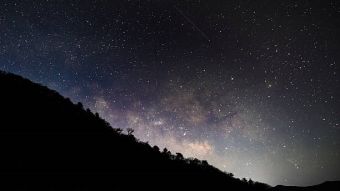 Η φθινοπωρινή βροχή των διαττόντων Λεοντιδών θα κορυφωθεί απόψε(17/11) και στην Ελλάδα