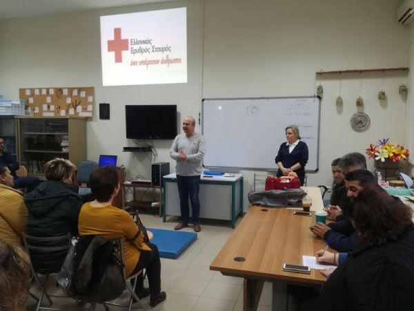 Για τις "πρώτες βοήθειες" ενημερώθηκαν οι εκπαιδευόμενοι του Σ.Δ.Ε. Καρδίτσας με τη συνδρομή του Ε.Ε.Σ.