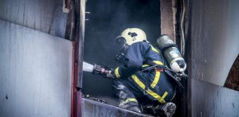 Μεγάλη οικονομική ζημιά για κτηνοτρόφο που κάηκε το ποιμνιοστάσιό του στον Αμπελώνα