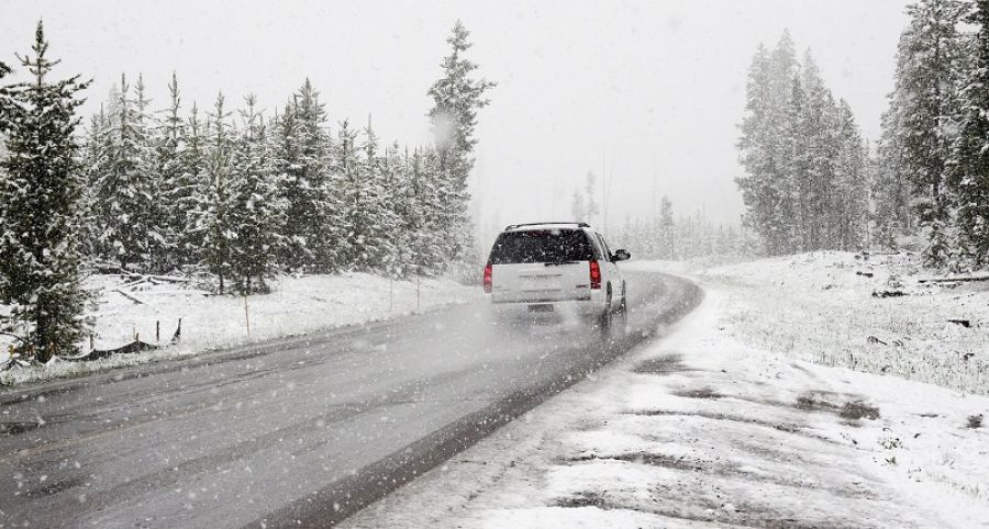 Έκτακτο δελτίο επιδείνωσης του καιρού από την Ε.Μ.Υ. για Σάββατο και Κυριακή: Χιονοπτώσεις ακόμα και στα πεδινά