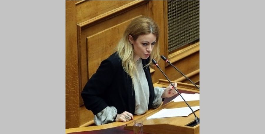 Η Αγγελική Αδαμοπούλου αναξερτητοποιήθηκε μετά από το ΜέΡΑ25 και από τον ΣΥΡΙΖΑ Π.Σ.!