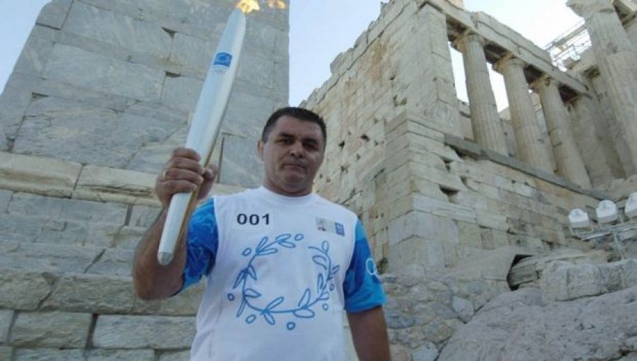 Πέθανε ο Ολυμπιονίκης της πάλης Μπάμπης Χολίδης