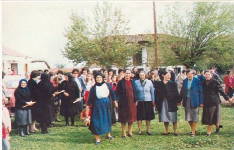 Οι γυναίκες της Κρανιάς Καρδίτσας παρουσιάζουν τα «σεργιάνια»