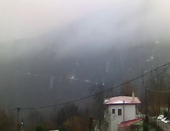 Ξεκίνησε το "σφυροκόπημα" στα ορεινά η κακοκαιρία "Φίλιππος" (+Βίντεο)