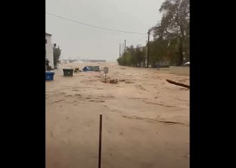 Πλημμυρικά φαινόμενα στον Πλατανιά Μαγνησίας - Προβλήματα και στην Σκιάθο (+Βίντεο)