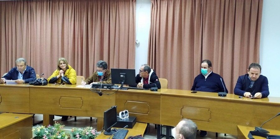Σύσκεψη για τη μαθητική διαρροή των παιδιών Ρομά στους Σοφάδες