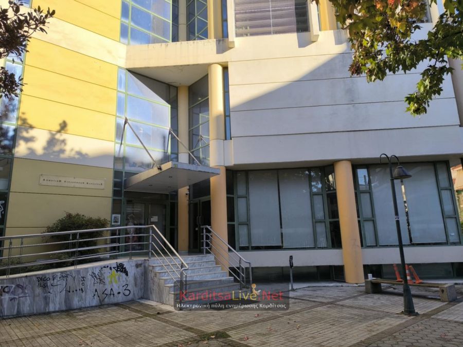 Δημοτική Πινακοθήκη Καρδίτσας: Θλιβερή η εικόνα του υπογείου 5 χρόνια μετά τον «Ιανό» και 2 χρόνια από το «Daniel»! (+Φωτο)