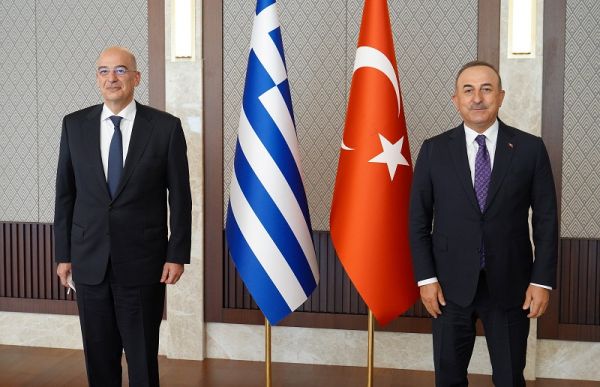 Αντιπαράθεση Δένδια - Τσαβούσογλου κατά τη διάρκεια της συνέντευξης τύπου (+Βίντεο)