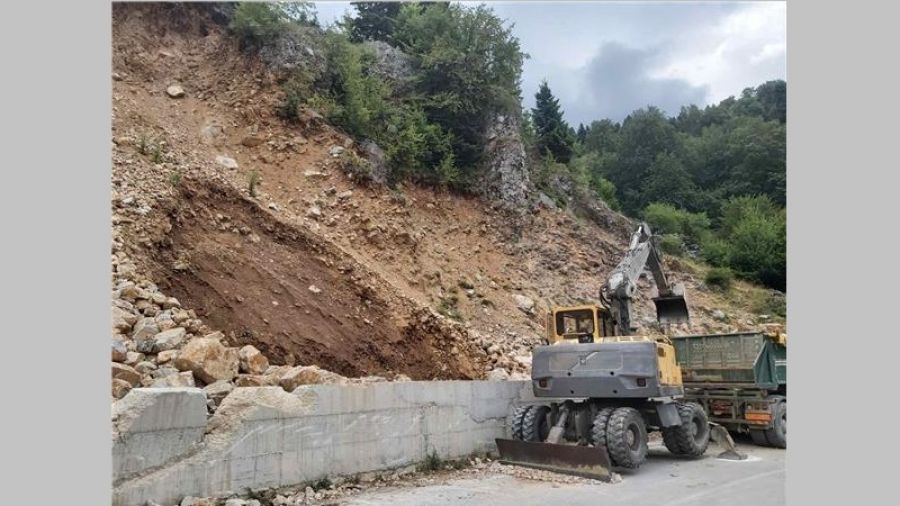 Ξεκίνησαν οι εργασίες ανακατασκευής του δρόμου Καρύτσα – Σπηλιά