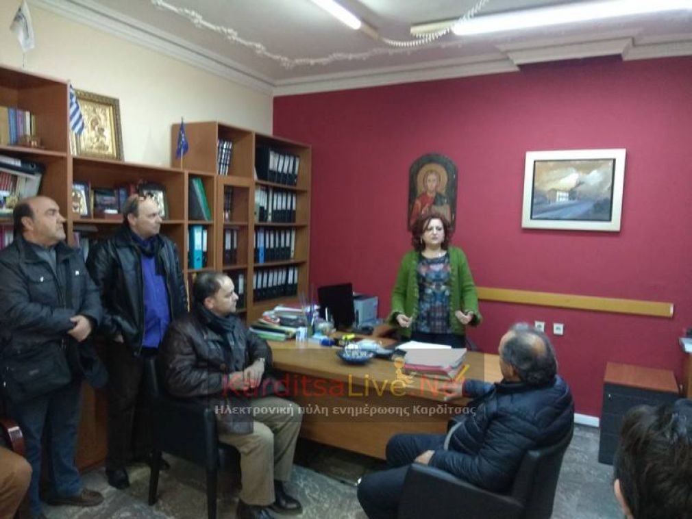 Καρδίτσα: Συνεχίζεται ο αγώνας των εκπαιδευτικών για να μην περάσει το «προσοντολόγιο» (+Φώτο +Βίντεο)