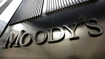 Αναβάθμιση από τη Moody’s για την Ελλάδα